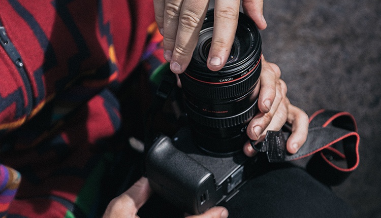 拍攝企業(yè)宣傳片